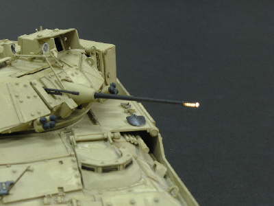 25mm gun flash